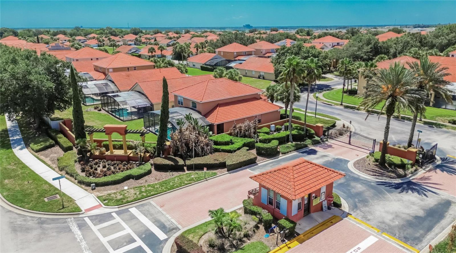 DAVENPORT, Florida 33897, 4 Bedrooms Bedrooms, ,3 BathroomsBathrooms,Residential,For Sale,SARAGOSSA,0,MFRTB8530282