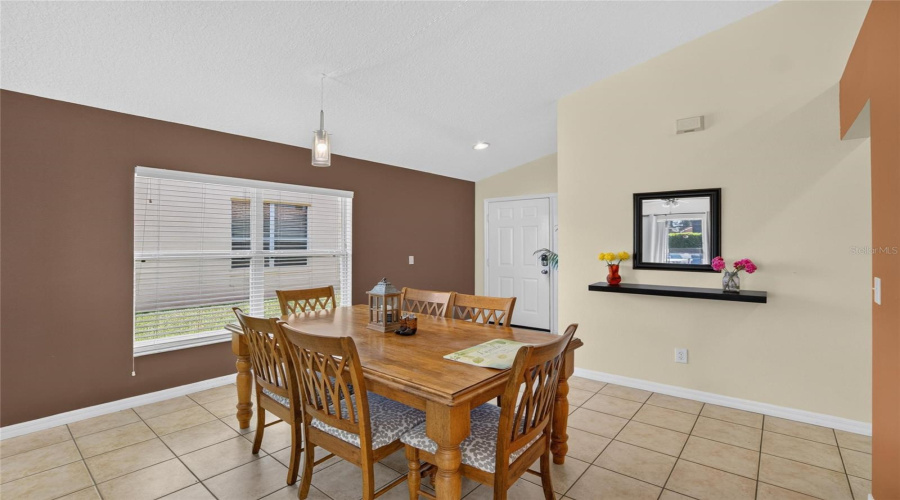 DAVENPORT, Florida 33897, 4 Bedrooms Bedrooms, ,3 BathroomsBathrooms,Residential,For Sale,SARAGOSSA,0,MFRTB8530282