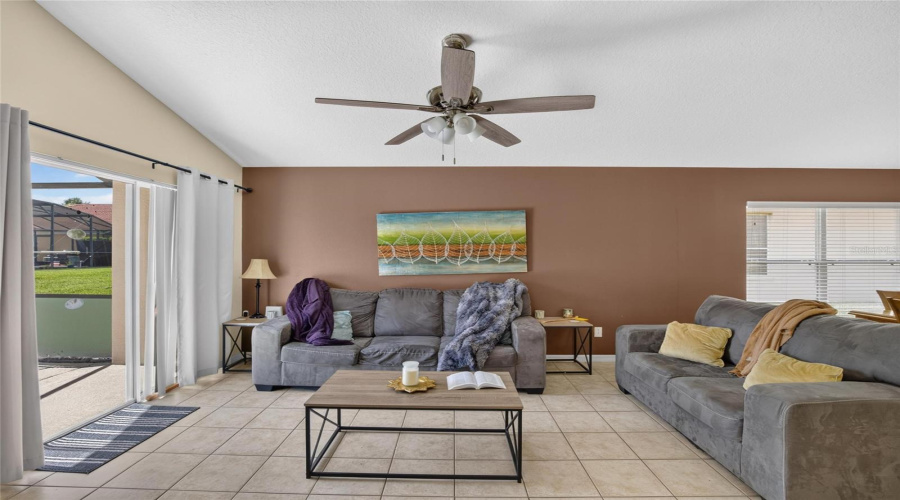 DAVENPORT, Florida 33897, 4 Bedrooms Bedrooms, ,3 BathroomsBathrooms,Residential,For Sale,SARAGOSSA,0,MFRTB8530282