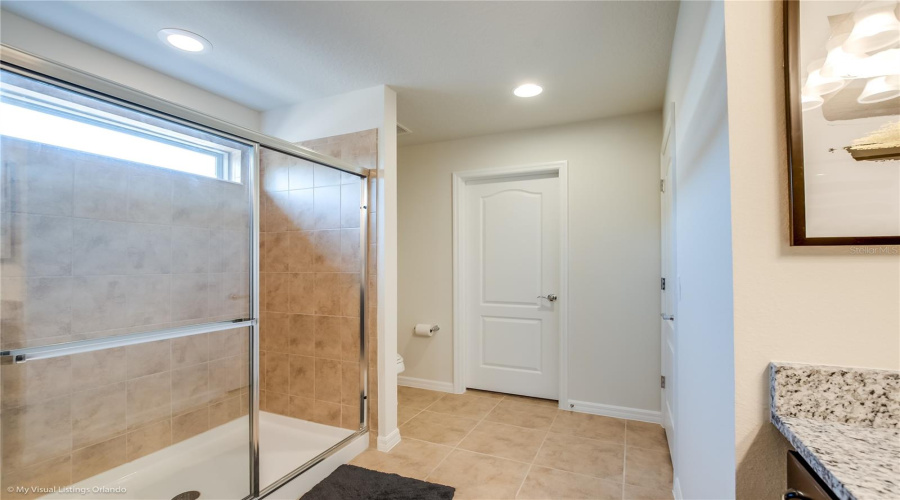 KISSIMMEE, Florida 34747, 5 Bedrooms Bedrooms, ,4 BathroomsBathrooms,Residential,For Sale,NICE,0,MFRO6426220