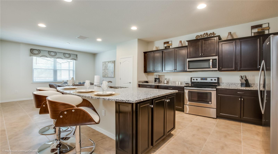 KISSIMMEE, Florida 34747, 5 Bedrooms Bedrooms, ,4 BathroomsBathrooms,Residential,For Sale,NICE,0,MFRO6426220