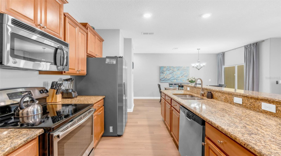 KISSIMMEE, Florida 34747, 4 Bedrooms Bedrooms, ,3 BathroomsBathrooms,Residential,For Sale,BANANA PALM,0,MFRO6426138
