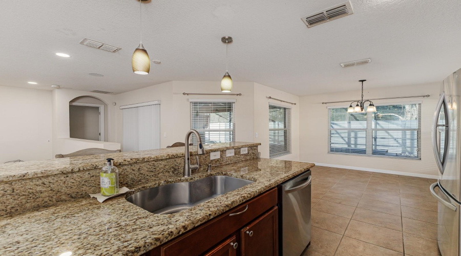 DAVENPORT, Florida 33896, 3 Bedrooms Bedrooms, ,2 BathroomsBathrooms,Residential,For Sale,WAKEVIEW,0,MFRL4963549