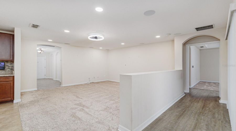 DAVENPORT, Florida 33896, 3 Bedrooms Bedrooms, ,2 BathroomsBathrooms,Residential,For Sale,WAKEVIEW,0,MFRL4963549