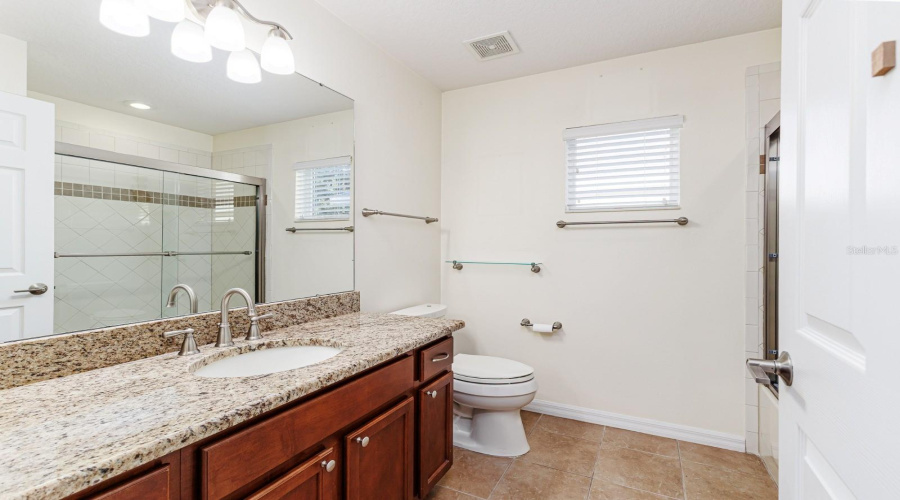 DAVENPORT, Florida 33896, 3 Bedrooms Bedrooms, ,2 BathroomsBathrooms,Residential,For Sale,WAKEVIEW,0,MFRL4963549