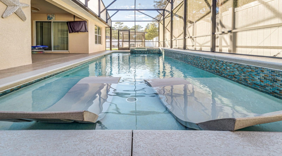 DAVENPORT, Florida 33896, 3 Bedrooms Bedrooms, ,2 BathroomsBathrooms,Residential,For Sale,WAKEVIEW,0,MFRL4963549