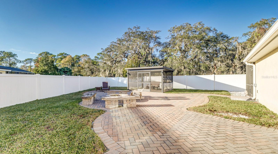 DAVENPORT, Florida 33896, 3 Bedrooms Bedrooms, ,2 BathroomsBathrooms,Residential,For Sale,WAKEVIEW,0,MFRL4963549