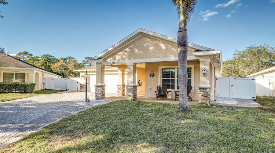 DAVENPORT, Florida 33896, 3 Bedrooms Bedrooms, ,2 BathroomsBathrooms,Residential,For Sale,WAKEVIEW,0,MFRL4963549