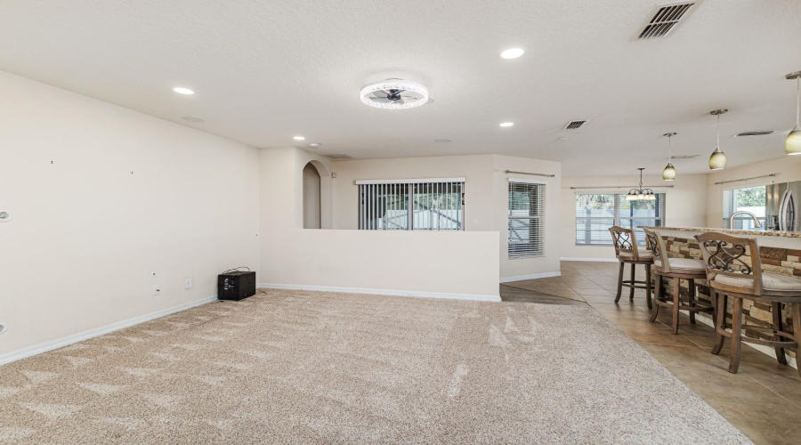 DAVENPORT, Florida 33896, 3 Bedrooms Bedrooms, ,2 BathroomsBathrooms,Residential,For Sale,WAKEVIEW,0,MFRL4963549