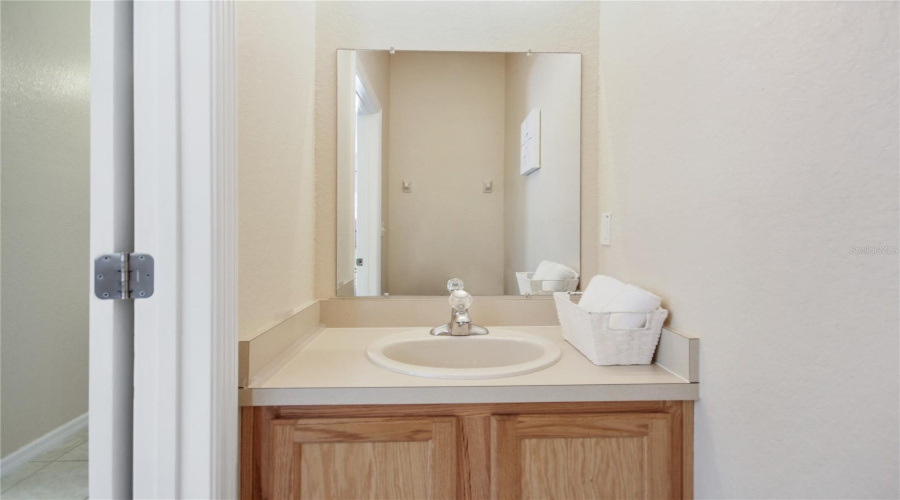 KISSIMMEE, Florida 34746, 4 Bedrooms Bedrooms, ,3 BathroomsBathrooms,Residential,For Sale,COUPE,0,MFRO6425896