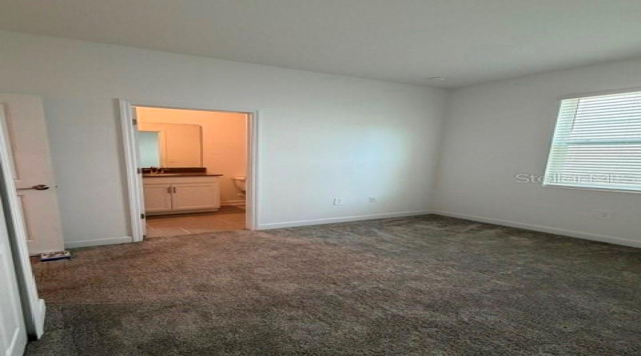 DAVENPORT, Florida 33837, 4 Bedrooms Bedrooms, ,3 BathroomsBathrooms,Residential,For Sale,CAMDEN,0,MFRL4963563