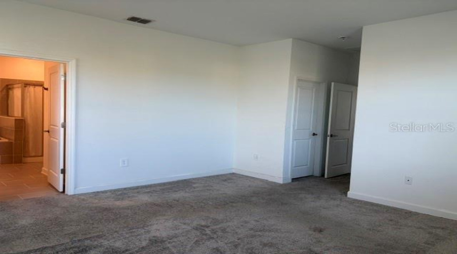 DAVENPORT, Florida 33837, 4 Bedrooms Bedrooms, ,3 BathroomsBathrooms,Residential,For Sale,CAMDEN,0,MFRL4963563