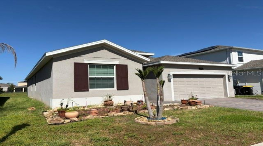 DAVENPORT, Florida 33837, 4 Bedrooms Bedrooms, ,3 BathroomsBathrooms,Residential,For Sale,CAMDEN,0,MFRL4963563