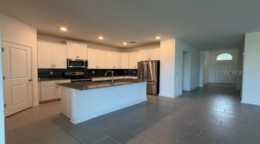 DAVENPORT, Florida 33837, 4 Bedrooms Bedrooms, ,3 BathroomsBathrooms,Residential,For Sale,CAMDEN,0,MFRL4963563