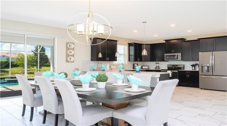 DAVENPORT, Florida 33896, 6 Bedrooms Bedrooms, ,6 BathroomsBathrooms,Residential,For Sale,MAIDSTONE,0,MFRO6426074