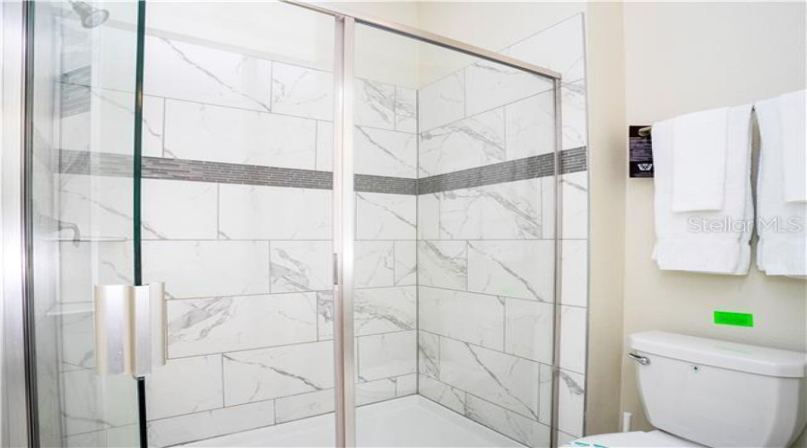 DAVENPORT, Florida 33896, 6 Bedrooms Bedrooms, ,6 BathroomsBathrooms,Residential,For Sale,MAIDSTONE,0,MFRO6426074