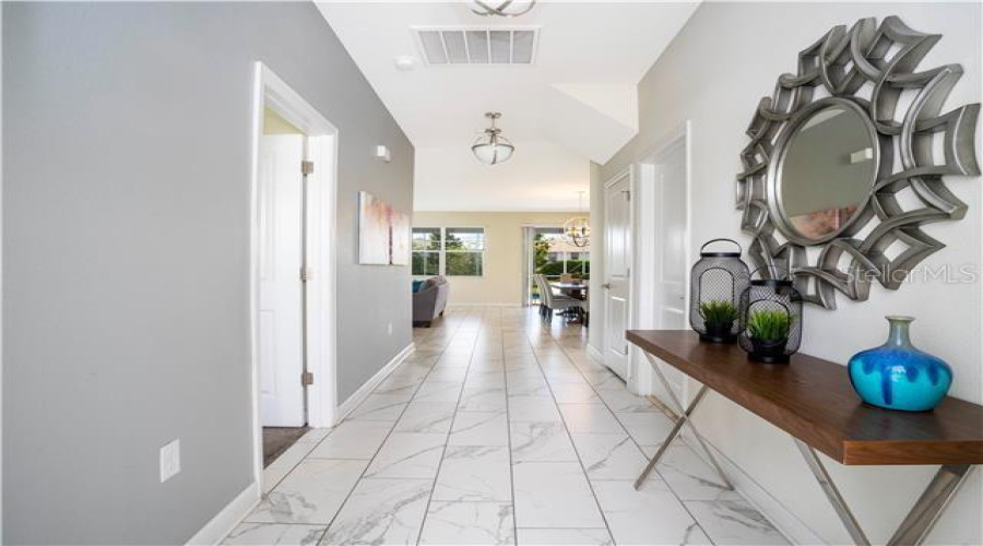 DAVENPORT, Florida 33896, 6 Bedrooms Bedrooms, ,6 BathroomsBathrooms,Residential,For Sale,MAIDSTONE,0,MFRO6426074