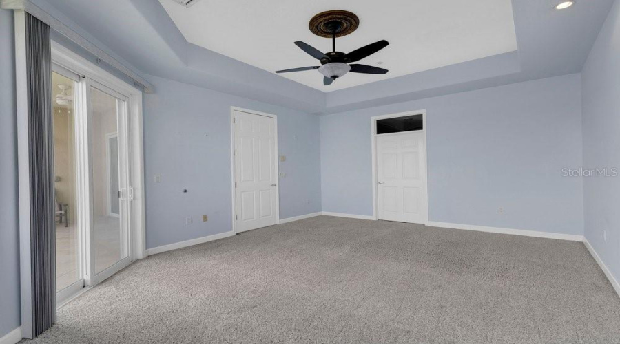 ORLANDO, Florida 32836, 2 Bedrooms Bedrooms, ,2 BathroomsBathrooms,Residential,For Sale,THE ESPLANADE,0,MFRO6410224
