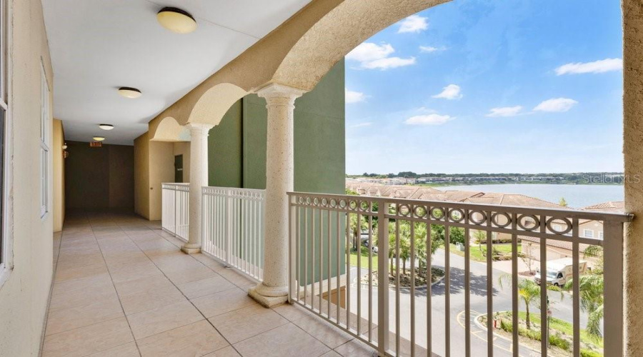 ORLANDO, Florida 32836, 2 Bedrooms Bedrooms, ,2 BathroomsBathrooms,Residential,For Sale,THE ESPLANADE,0,MFRO6410224