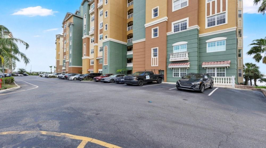 ORLANDO, Florida 32836, 2 Bedrooms Bedrooms, ,2 BathroomsBathrooms,Residential,For Sale,THE ESPLANADE,0,MFRO6410224