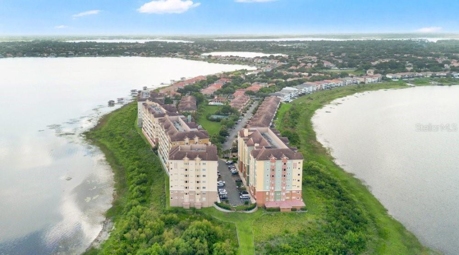 Orlando, Florida 32836, 2 Bedrooms Bedrooms, ,2 Bathroomsbathrooms,Residential,For Sale,The Esplanade,0,Mfro6410224