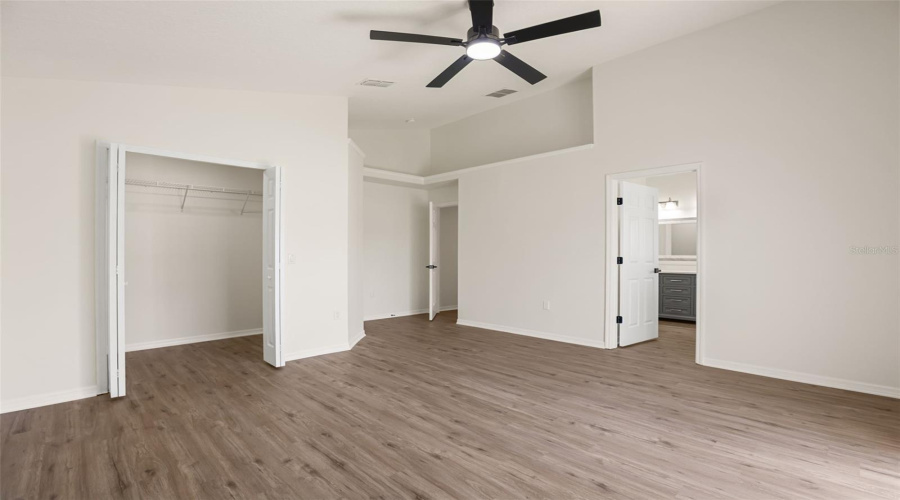 KISSIMMEE, Florida 34746, 4 Bedrooms Bedrooms, ,2 BathroomsBathrooms,Residential,For Sale,LIBERTY HALL,0,MFRO6425227
