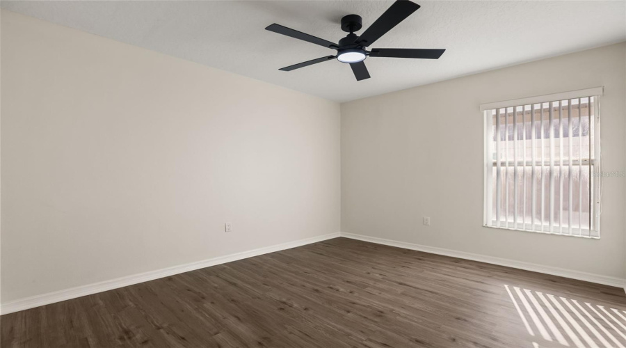 KISSIMMEE, Florida 34746, 4 Bedrooms Bedrooms, ,2 BathroomsBathrooms,Residential,For Sale,LIBERTY HALL,0,MFRO6425227