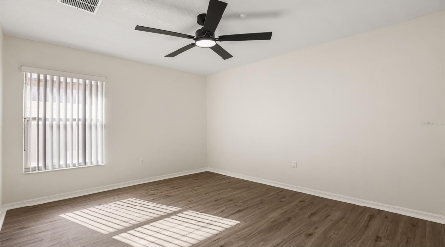 KISSIMMEE, Florida 34746, 4 Bedrooms Bedrooms, ,2 BathroomsBathrooms,Residential,For Sale,LIBERTY HALL,0,MFRO6425227