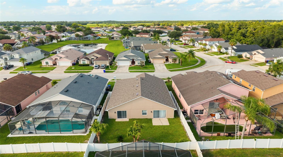 KISSIMMEE, Florida 34746, 4 Bedrooms Bedrooms, ,2 BathroomsBathrooms,Residential,For Sale,LIBERTY HALL,0,MFRO6425227