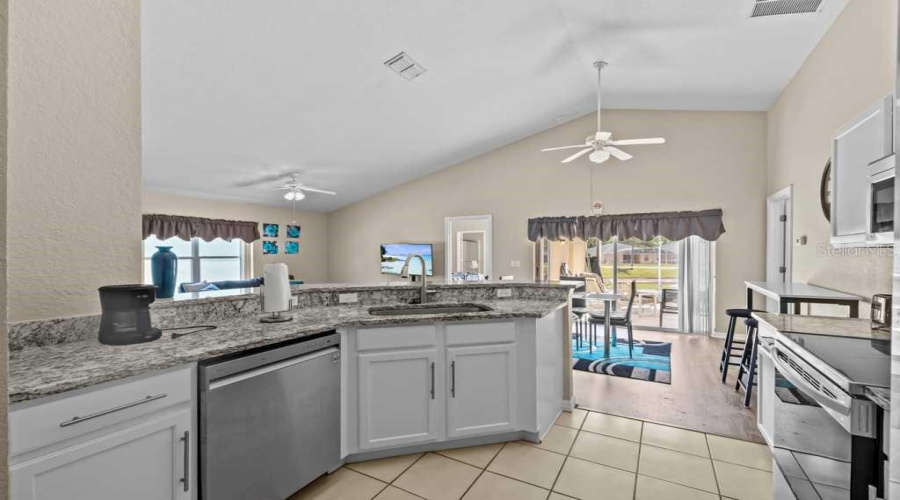 Address not available!, 4 Bedrooms Bedrooms, ,3 BathroomsBathrooms,Residential,For Sale,0,MFRTB8530381