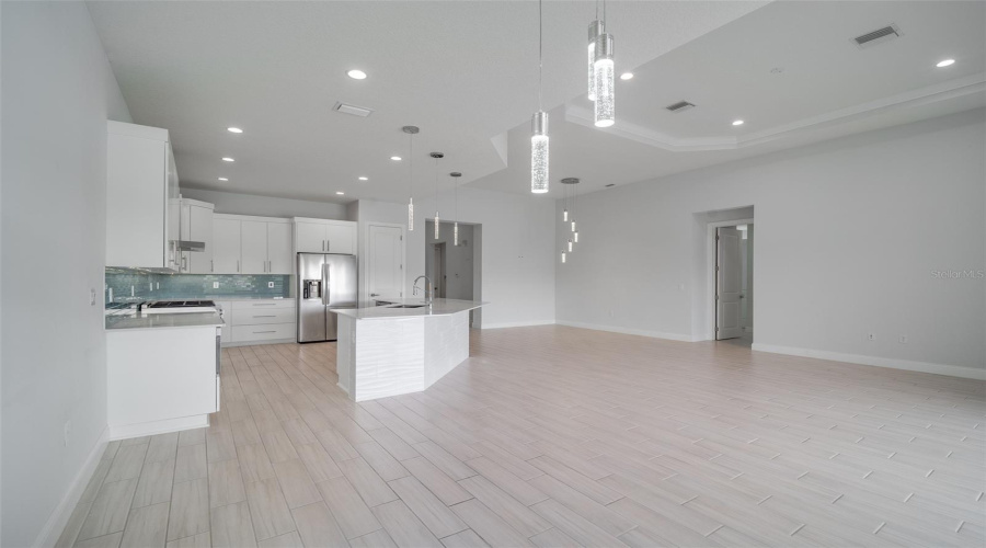ORLANDO, Florida 32836, 4 Bedrooms Bedrooms, ,2 BathroomsBathrooms,Residential,For Sale,ROYAL CYPRESS,0,MFRO6424546