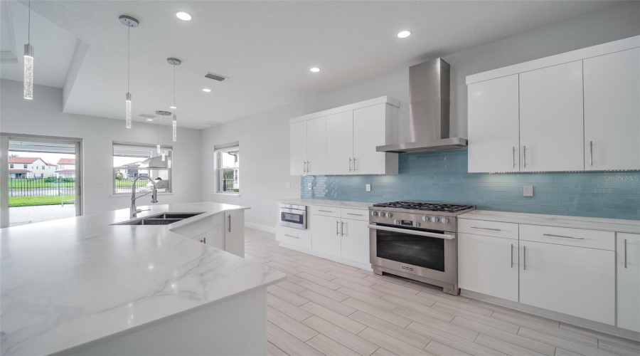ORLANDO, Florida 32836, 4 Bedrooms Bedrooms, ,2 BathroomsBathrooms,Residential,For Sale,ROYAL CYPRESS,0,MFRO6424546