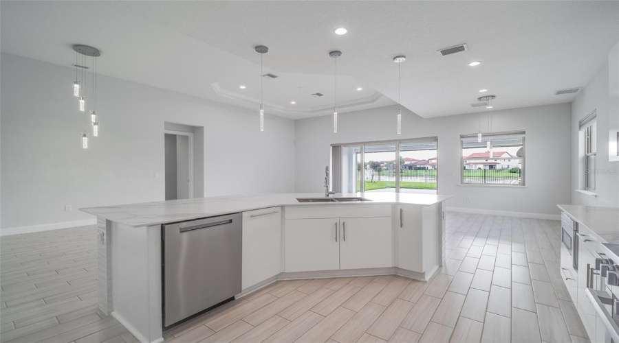 ORLANDO, Florida 32836, 4 Bedrooms Bedrooms, ,2 BathroomsBathrooms,Residential,For Sale,ROYAL CYPRESS,0,MFRO6424546