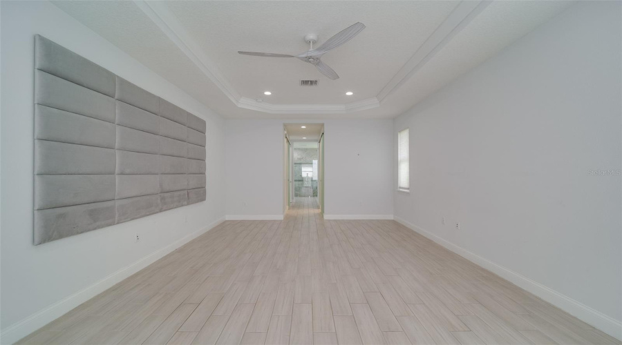 ORLANDO, Florida 32836, 4 Bedrooms Bedrooms, ,2 BathroomsBathrooms,Residential,For Sale,ROYAL CYPRESS,0,MFRO6424546