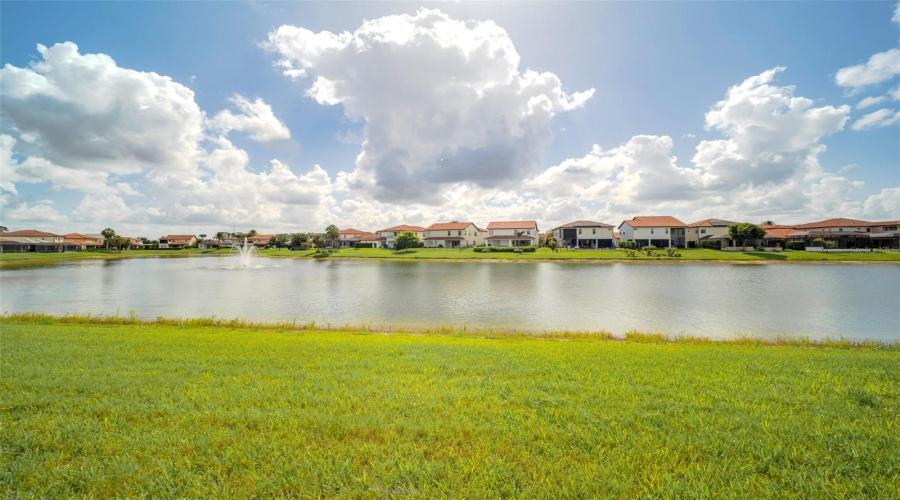 ORLANDO, Florida 32836, 4 Bedrooms Bedrooms, ,2 BathroomsBathrooms,Residential,For Sale,ROYAL CYPRESS,0,MFRO6424546