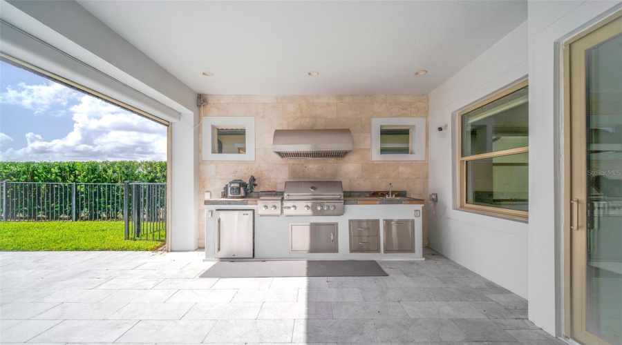 Orlando, Florida 32836, 4 Bedrooms Bedrooms, ,2 Bathroomsbathrooms,Residential,For Sale,Royal Cypress,0,Mfro6424546