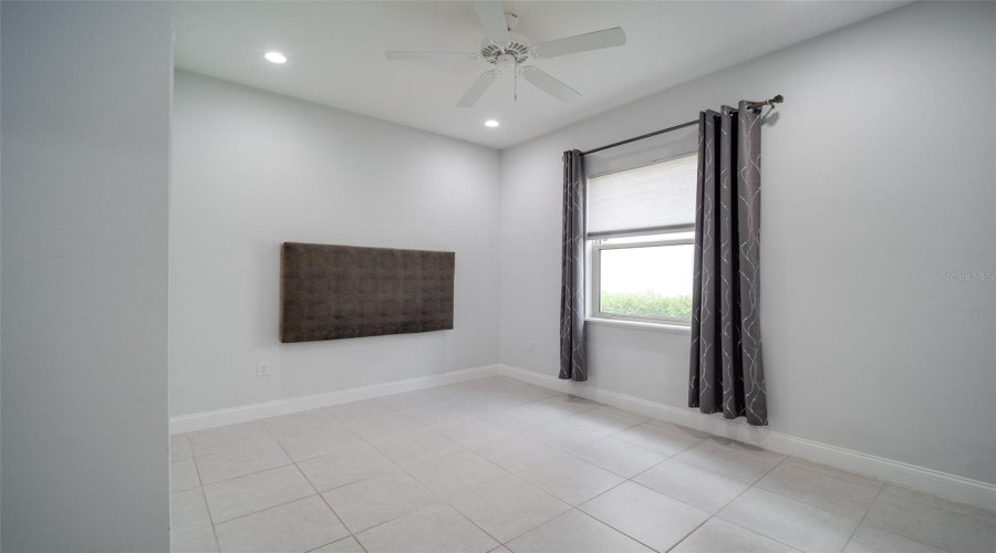 ORLANDO, Florida 32836, 4 Bedrooms Bedrooms, ,2 BathroomsBathrooms,Residential,For Sale,ROYAL CYPRESS,0,MFRO6424546