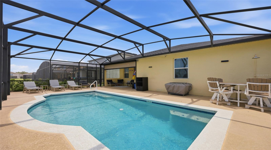 KISSIMMEE, Florida 34746, 4 Bedrooms Bedrooms, ,3 BathroomsBathrooms,Residential,For Sale,BLUE DIAMOND,0,MFRO6426336