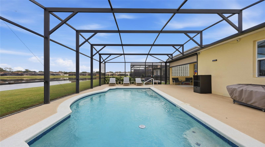 KISSIMMEE, Florida 34746, 4 Bedrooms Bedrooms, ,3 BathroomsBathrooms,Residential,For Sale,BLUE DIAMOND,0,MFRO6426336
