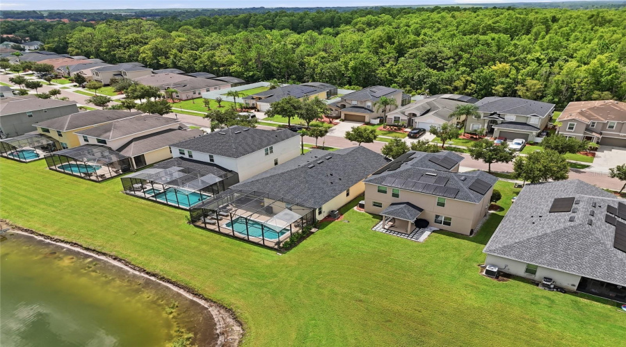 KISSIMMEE, Florida 34746, 4 Bedrooms Bedrooms, ,3 BathroomsBathrooms,Residential,For Sale,BLUE DIAMOND,0,MFRO6426336