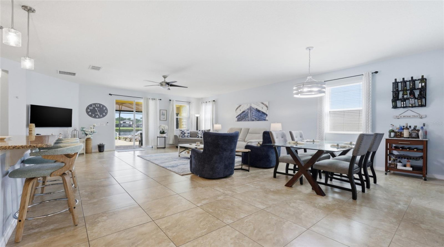 KISSIMMEE, Florida 34746, 4 Bedrooms Bedrooms, ,3 BathroomsBathrooms,Residential,For Sale,BLUE DIAMOND,0,MFRO6426336
