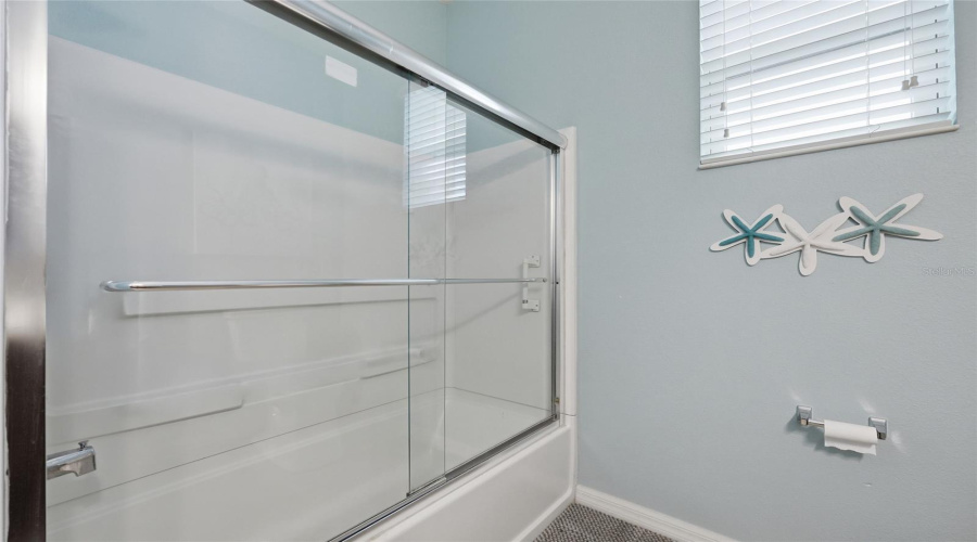 KISSIMMEE, Florida 34746, 4 Bedrooms Bedrooms, ,3 BathroomsBathrooms,Residential,For Sale,BLUE DIAMOND,0,MFRO6426336