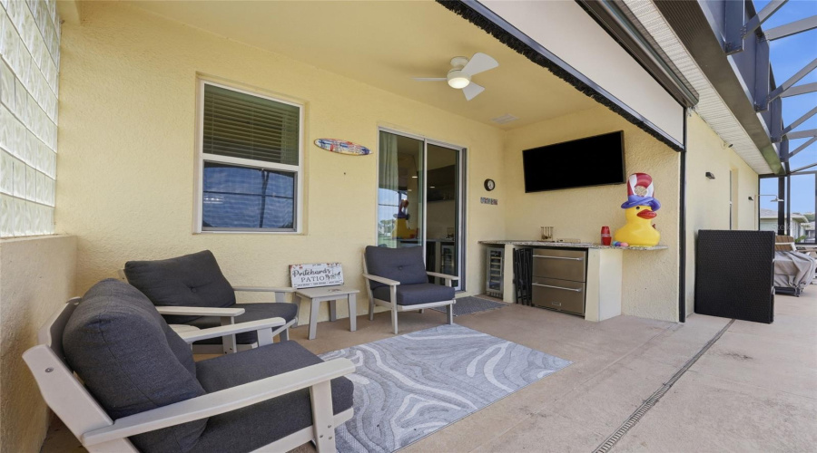 KISSIMMEE, Florida 34746, 4 Bedrooms Bedrooms, ,3 BathroomsBathrooms,Residential,For Sale,BLUE DIAMOND,0,MFRO6426336