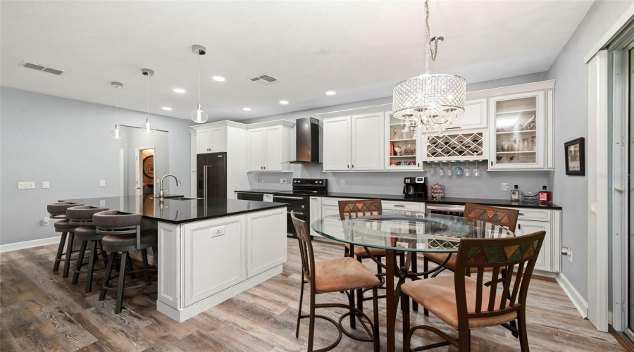 DAVENPORT, Florida 33896, 3 Bedrooms Bedrooms, ,2 BathroomsBathrooms,Residential,For Sale,RIVERDALE,0,MFRS5149344