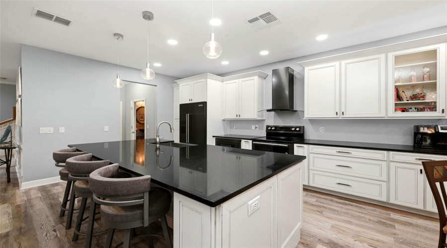 DAVENPORT, Florida 33896, 3 Bedrooms Bedrooms, ,2 BathroomsBathrooms,Residential,For Sale,RIVERDALE,0,MFRS5149344