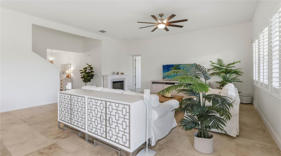 KISSIMMEE, Florida 34746, 4 Bedrooms Bedrooms, ,3 BathroomsBathrooms,Residential,For Sale,GOLDEN KNOT,0,MFRO6425379