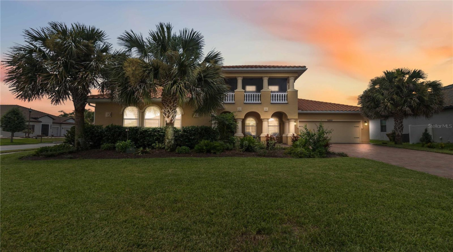 KISSIMMEE, Florida 34746, 4 Bedrooms Bedrooms, ,3 BathroomsBathrooms,Residential,For Sale,GOLDEN KNOT,0,MFRO6425379