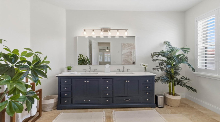 KISSIMMEE, Florida 34746, 4 Bedrooms Bedrooms, ,3 BathroomsBathrooms,Residential,For Sale,GOLDEN KNOT,0,MFRO6425379