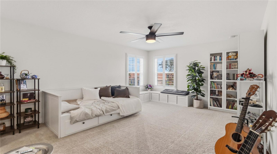 KISSIMMEE, Florida 34746, 4 Bedrooms Bedrooms, ,3 BathroomsBathrooms,Residential,For Sale,GOLDEN KNOT,0,MFRO6425379