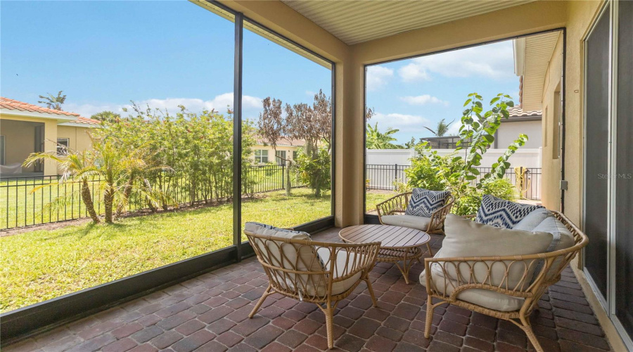 KISSIMMEE, Florida 34746, 4 Bedrooms Bedrooms, ,3 BathroomsBathrooms,Residential,For Sale,GOLDEN KNOT,0,MFRO6425379